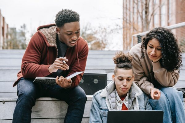 students get money from paid online surveys in Nigeria